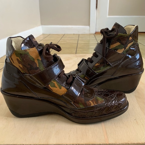 Mauri Shoes - $700 Mauri Olimpia Genuine Crocodile Leather Heels